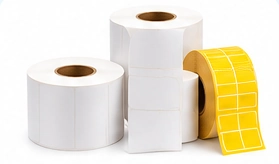 Bobinas de etiquetas couchê brancas e amarelas